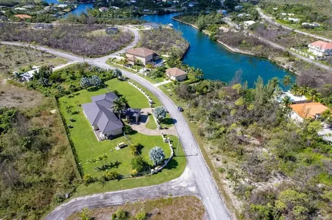 Ingot Drive Grand Bahama Freeport BS