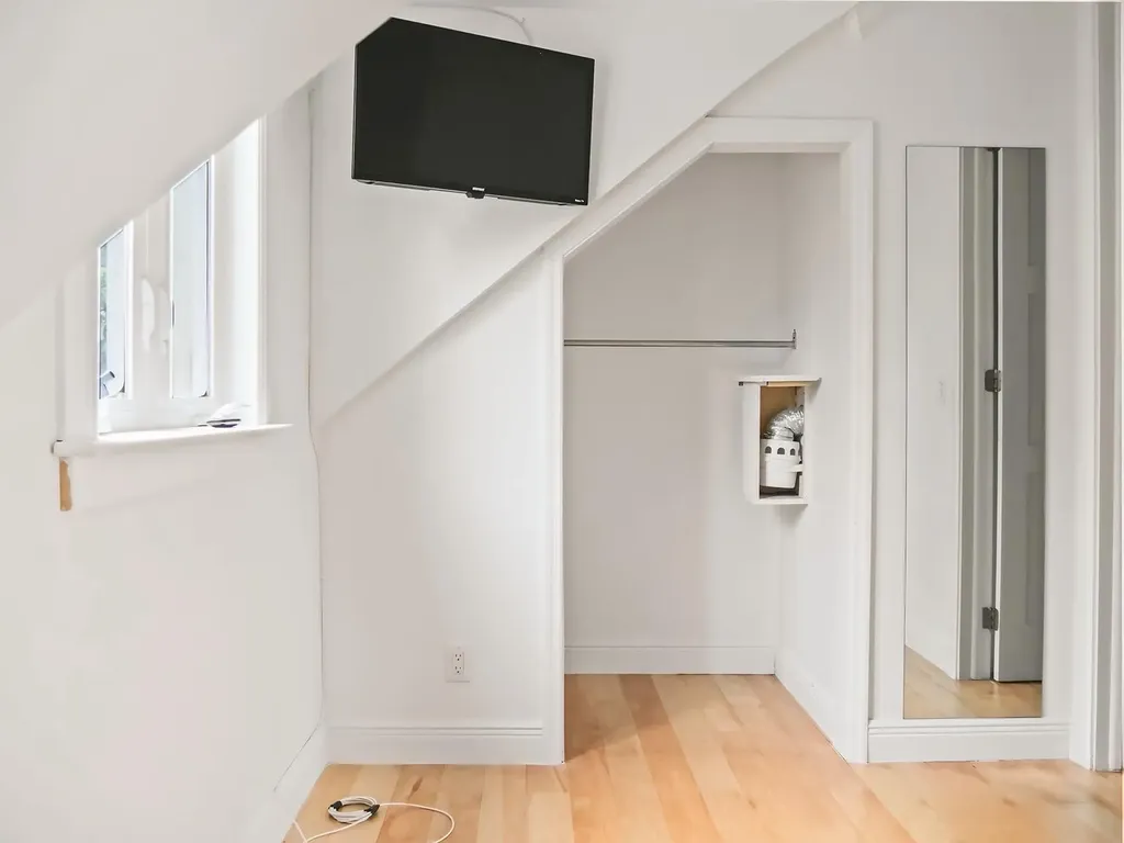 Unit #2, Edgar's Close New Providence Paradise Island BS