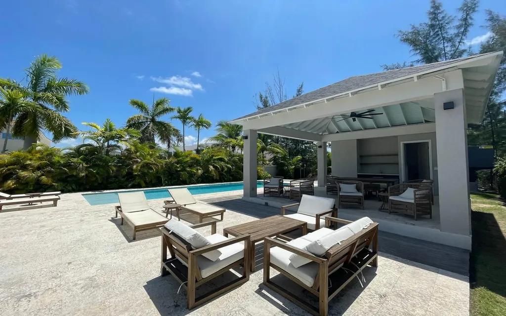 Coconut Cove New Providence Paradise Island BS