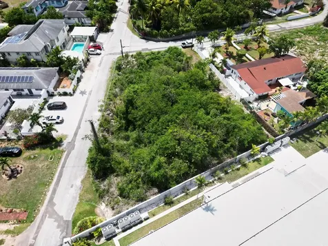 Highland Park Lot #168 New Providence Paradise Island BS