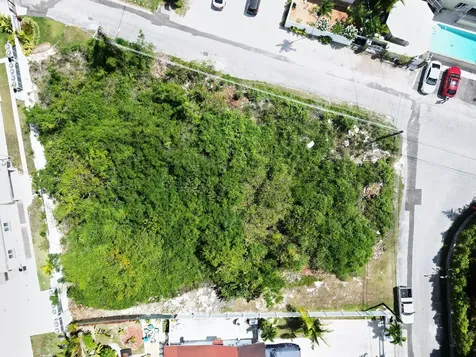 Highland Park Lot #168 New Providence Paradise Island BS