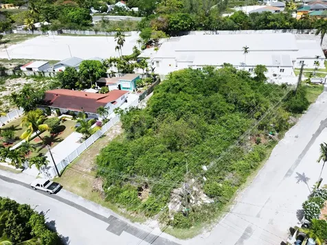 Highland Park Lot #168 New Providence Paradise Island BS