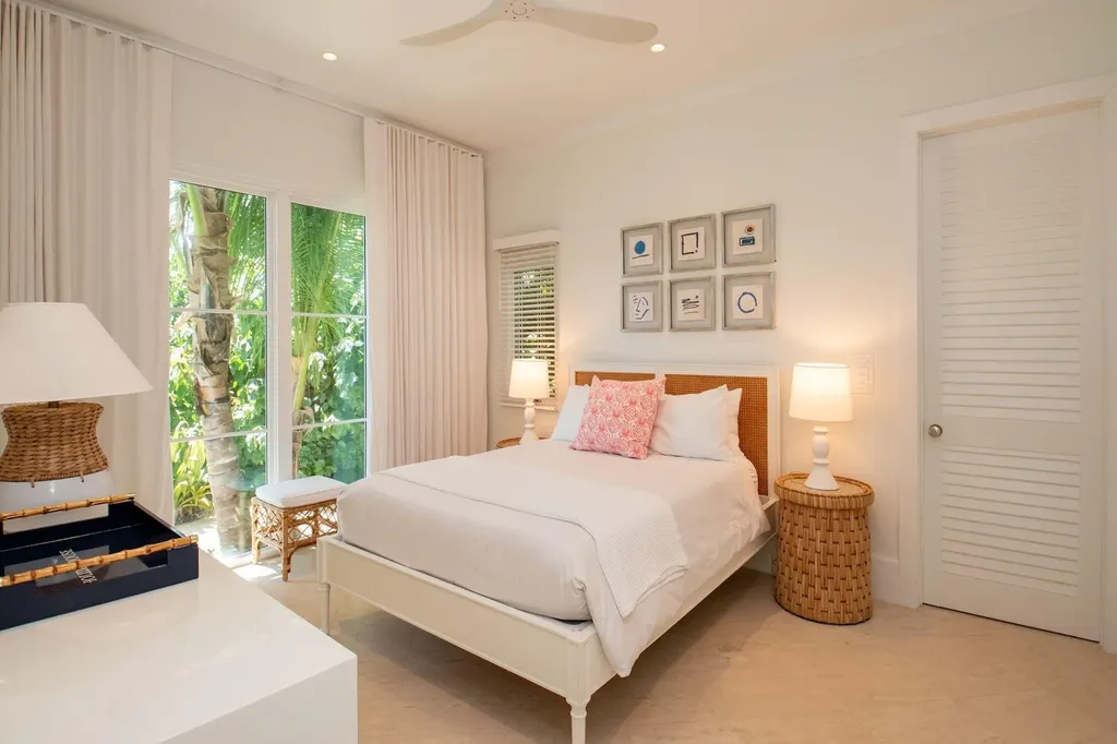 Holiday House Eleuthera BS