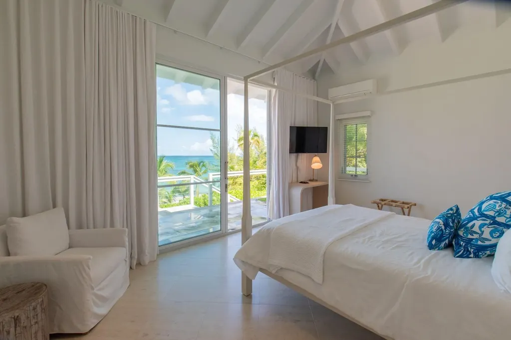 Holiday House Eleuthera BS