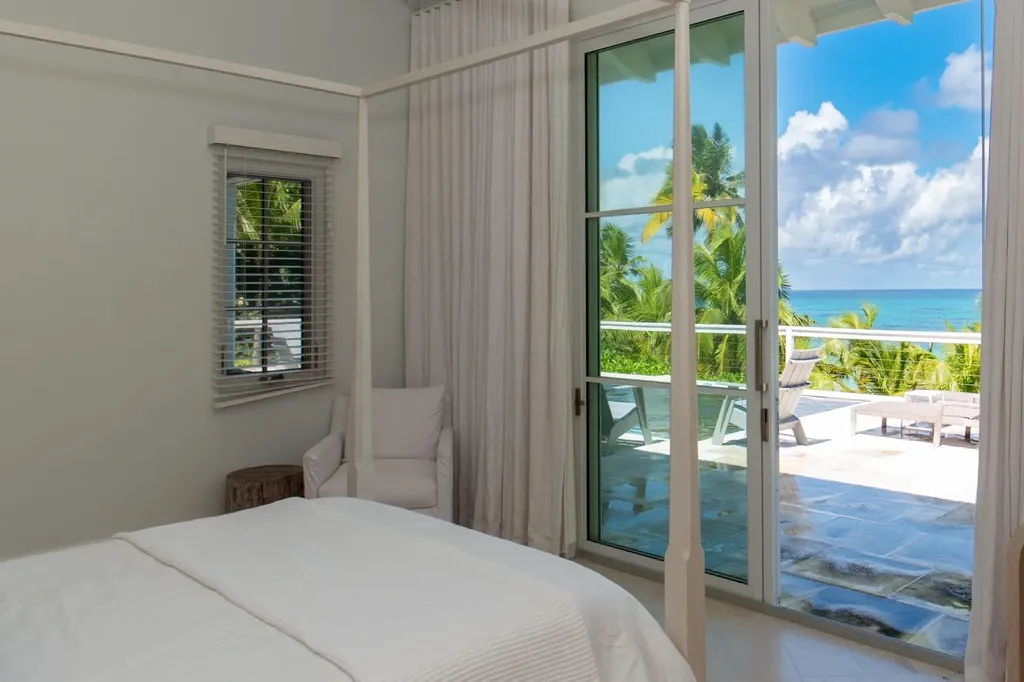 Holiday House Eleuthera BS