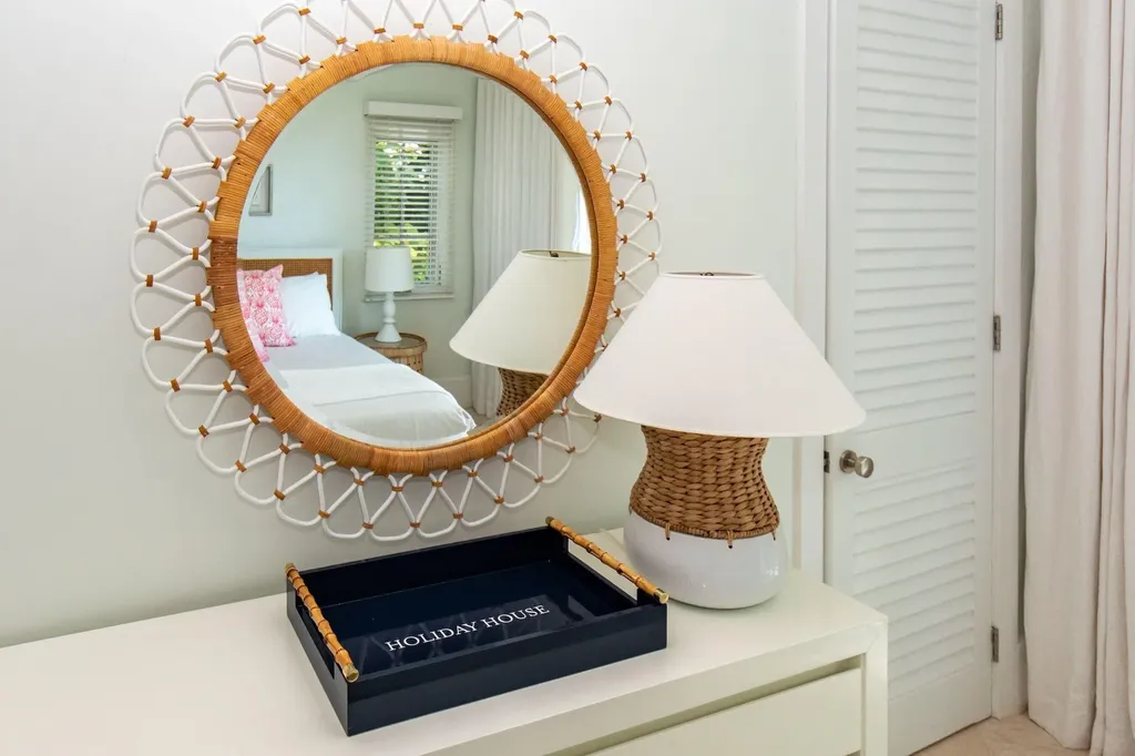 Holiday House Eleuthera BS