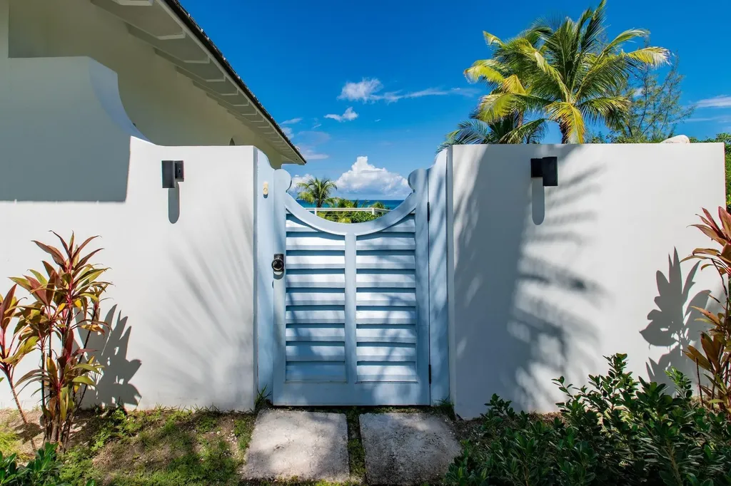Holiday House Eleuthera BS