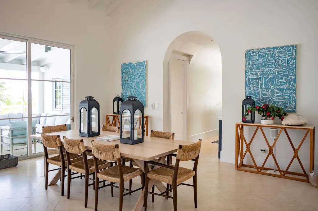 Holiday House Eleuthera BS