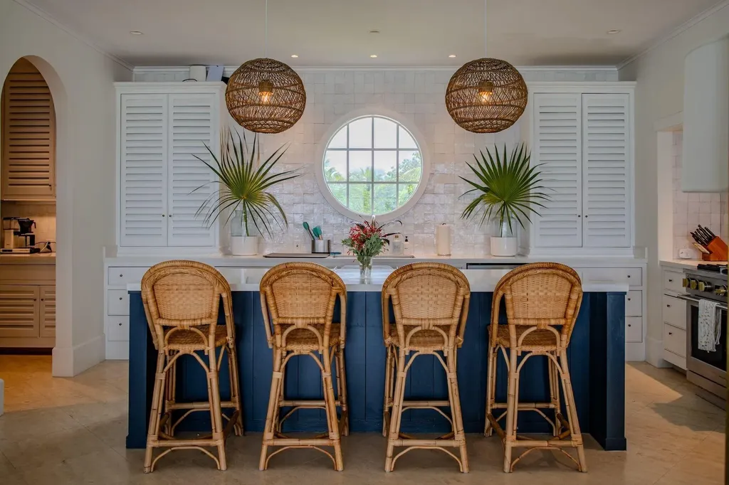 Holiday House Eleuthera BS