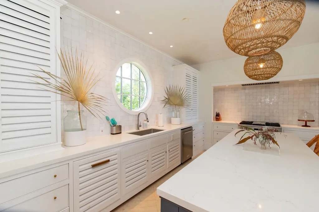 Holiday House Eleuthera BS