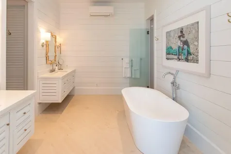 Holiday House Eleuthera BS