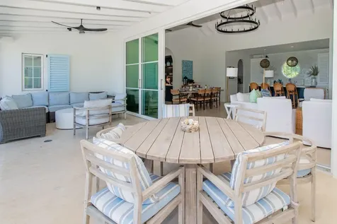 Holiday House Eleuthera BS