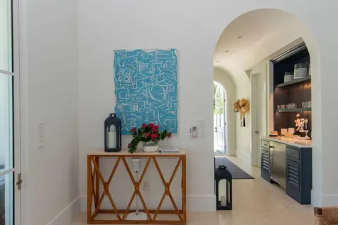 Holiday House Eleuthera BS