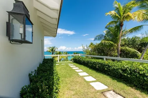 Holiday House Eleuthera BS