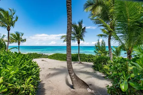 Holiday House Eleuthera BS