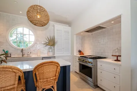 Holiday House Eleuthera BS