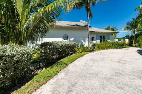 Holiday House Eleuthera BS