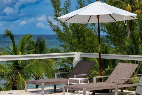 Holiday House Eleuthera BS