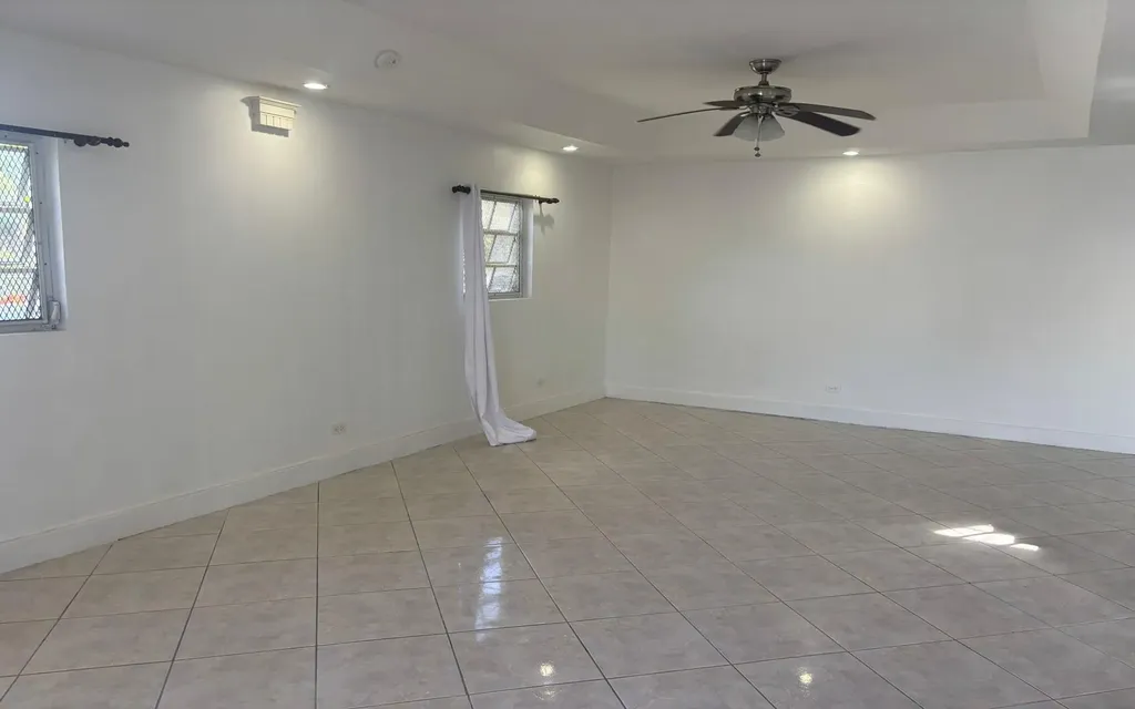 Yorkshire Street New Providence Paradise Island BS