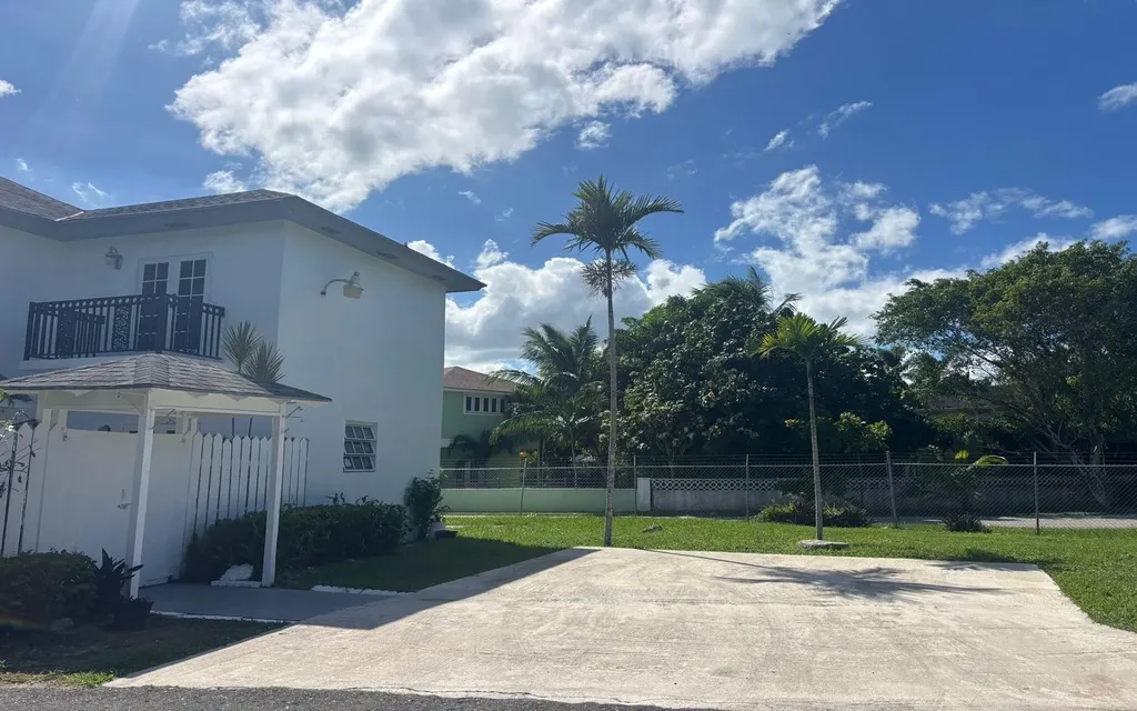 Yorkshire Street New Providence Paradise Island BS