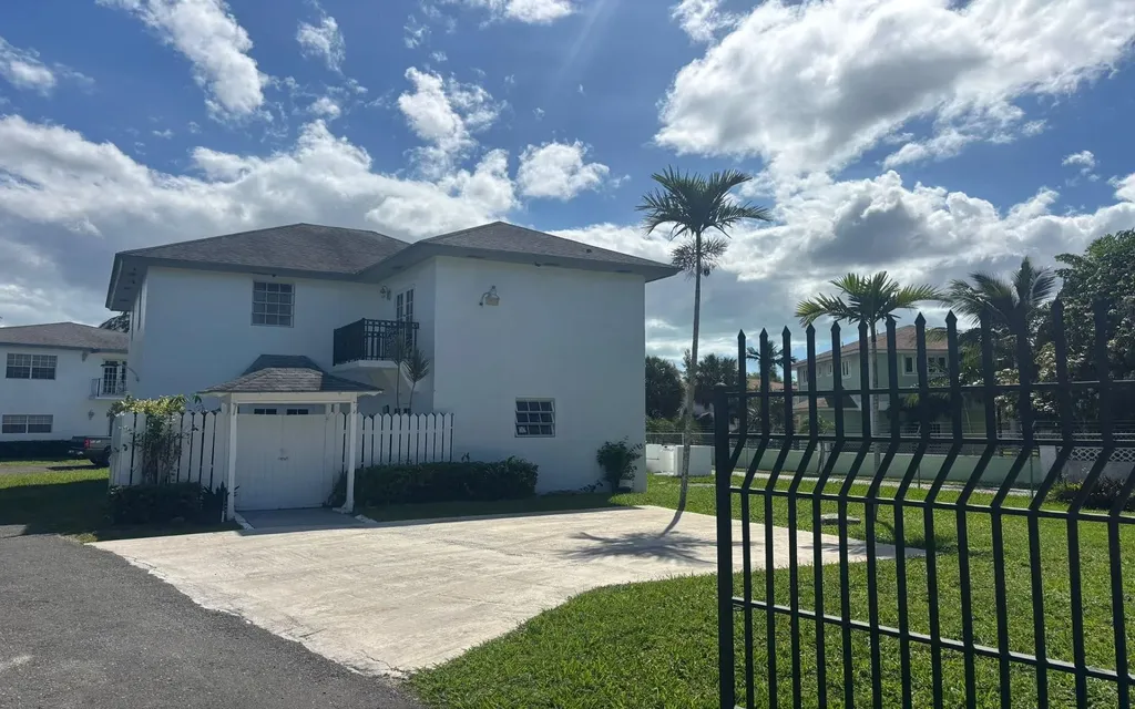 Yorkshire Street New Providence Paradise Island BS