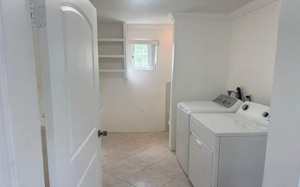 Yorkshire Street New Providence Paradise Island BS