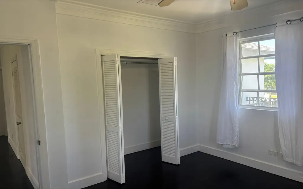 Yorkshire Street New Providence Paradise Island BS