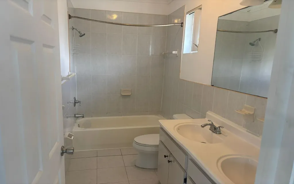 Yorkshire Street New Providence Paradise Island BS