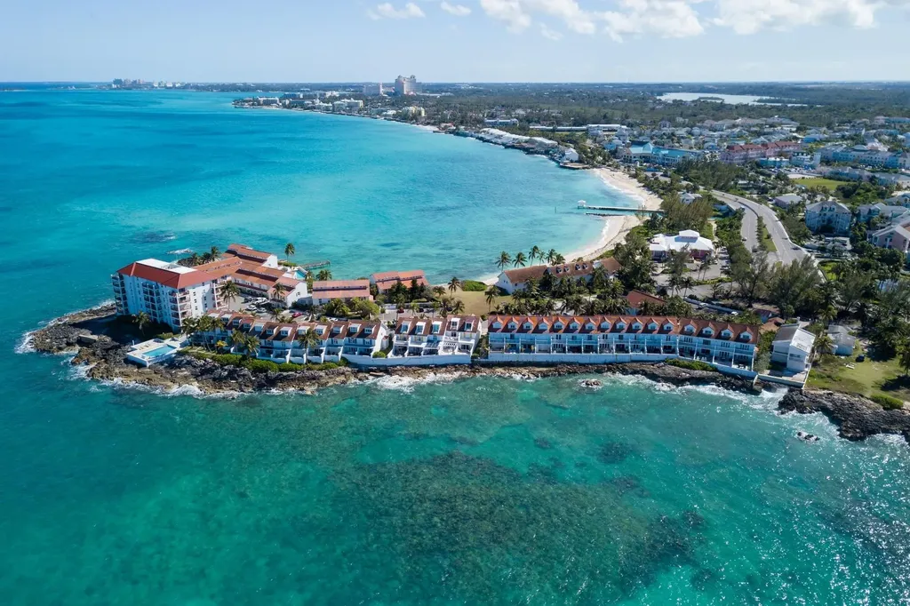 60 Delaporte Point New Providence Paradise Island BS
