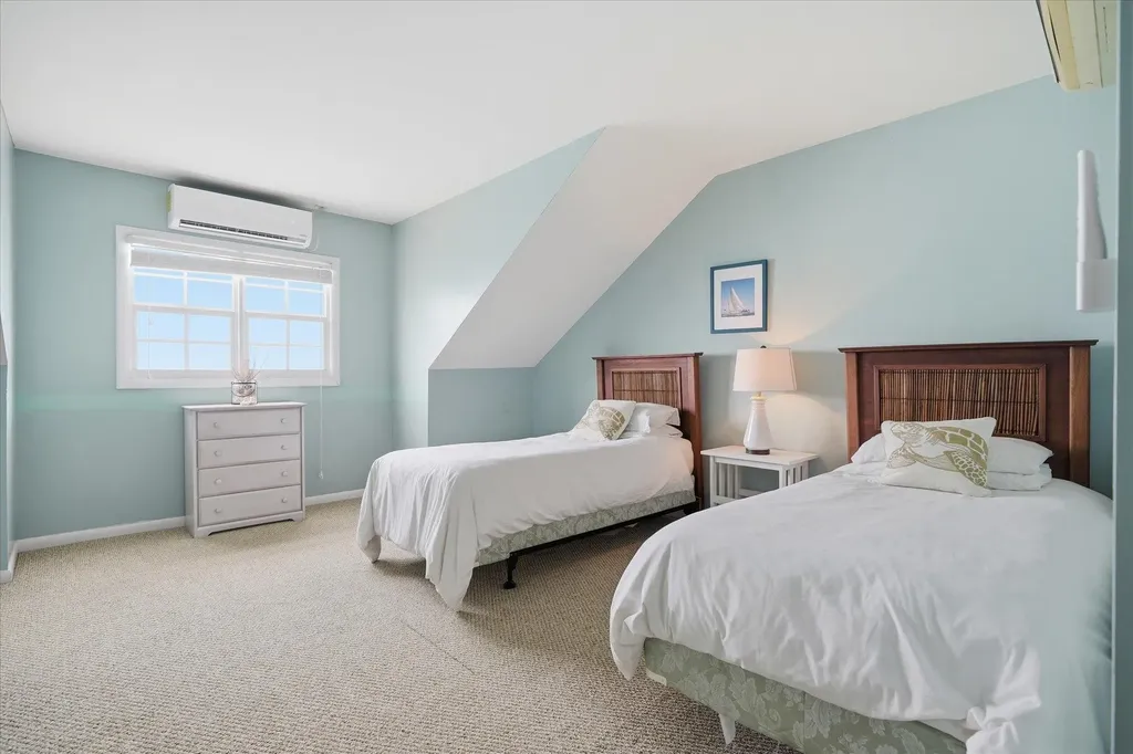 60 Delaporte Point New Providence Paradise Island BS