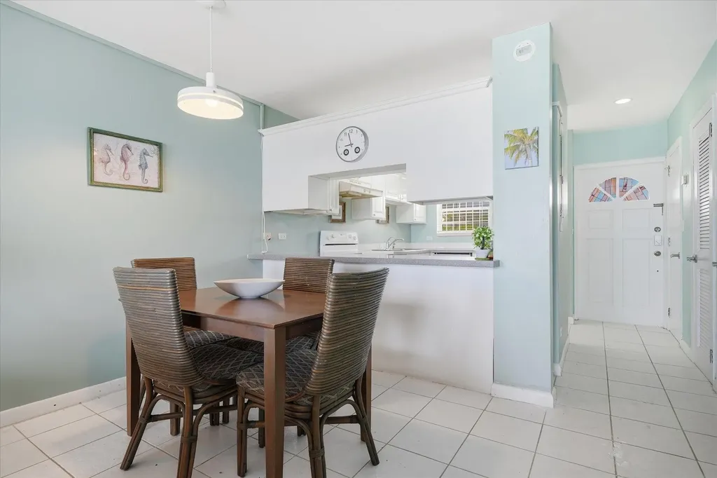 60 Delaporte Point New Providence Paradise Island BS