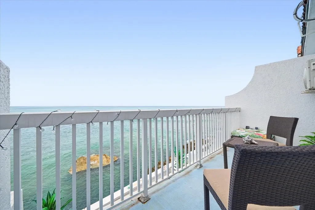 60 Delaporte Point New Providence Paradise Island BS