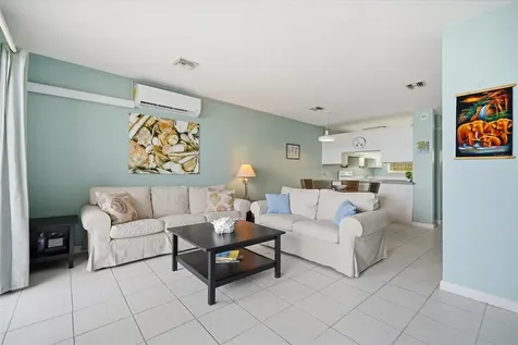 60 Delaporte Point New Providence Paradise Island BS