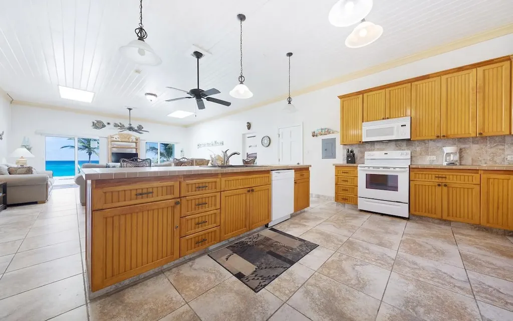 8 Breeze Away Estates Eleuthera BS