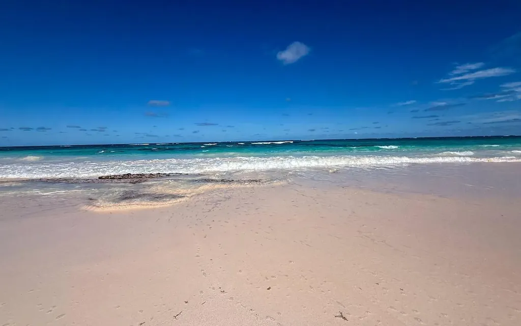 8 Breeze Away Estates Eleuthera BS