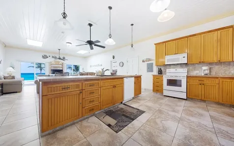 8 Breeze Away Estates Eleuthera BS