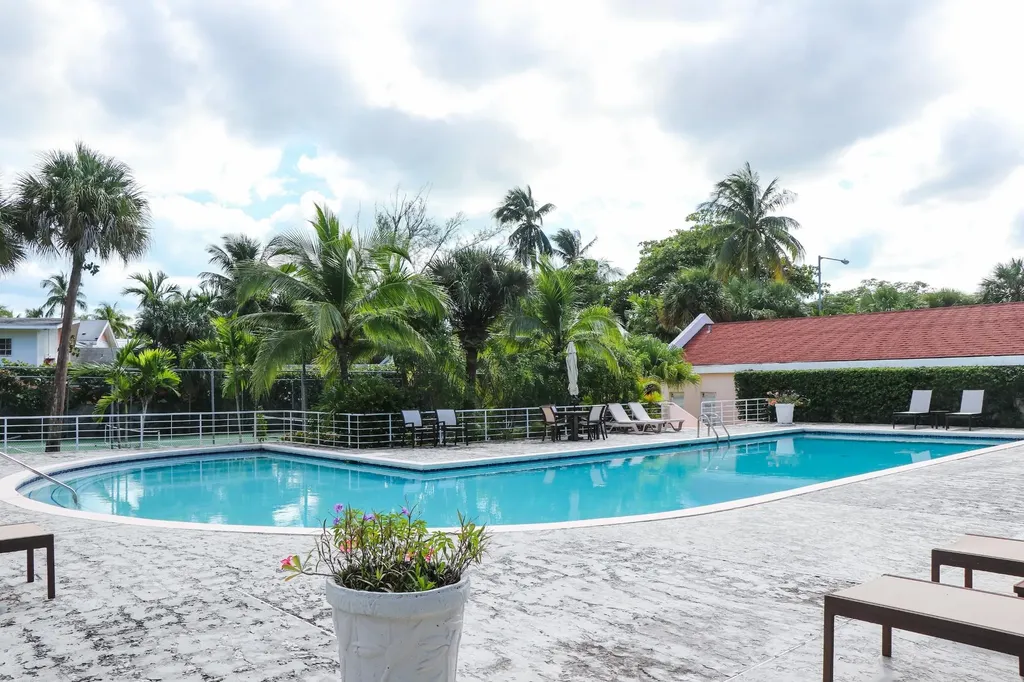 Dicks Point Close New Providence Paradise Island BS