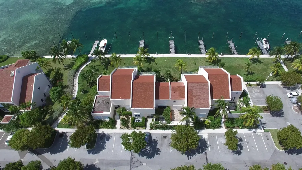 Dicks Point Close New Providence Paradise Island BS