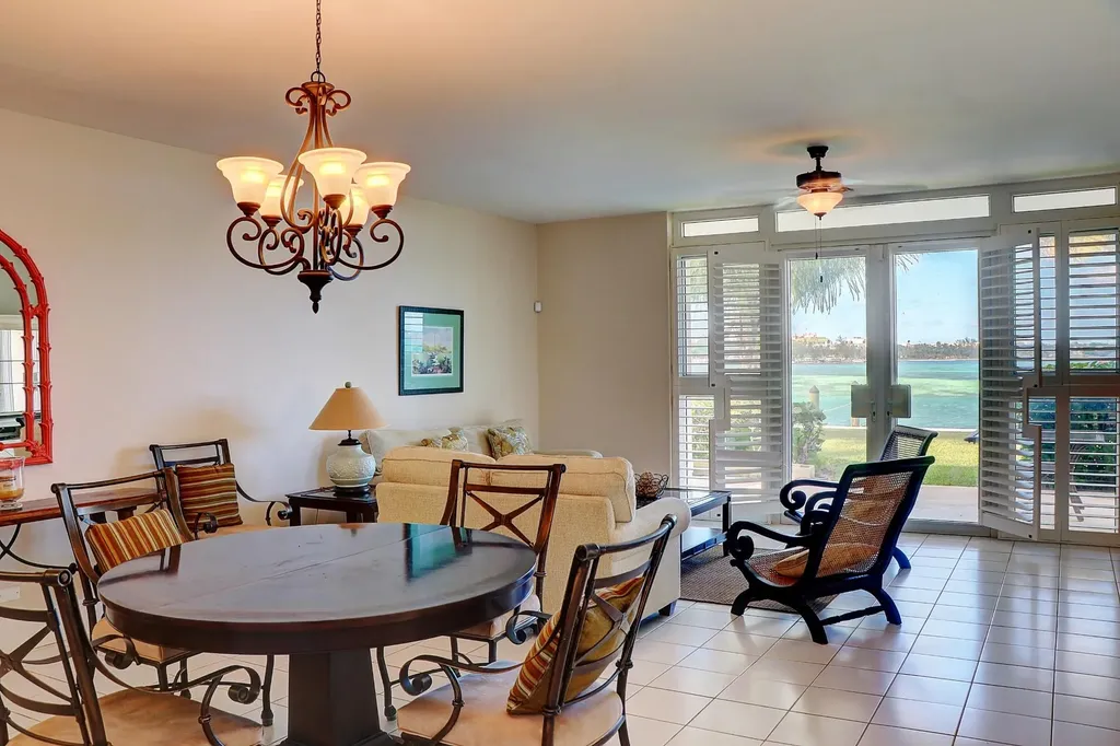 Dicks Point Close New Providence Paradise Island BS