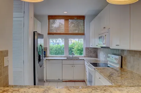 Dicks Point Close New Providence Paradise Island BS