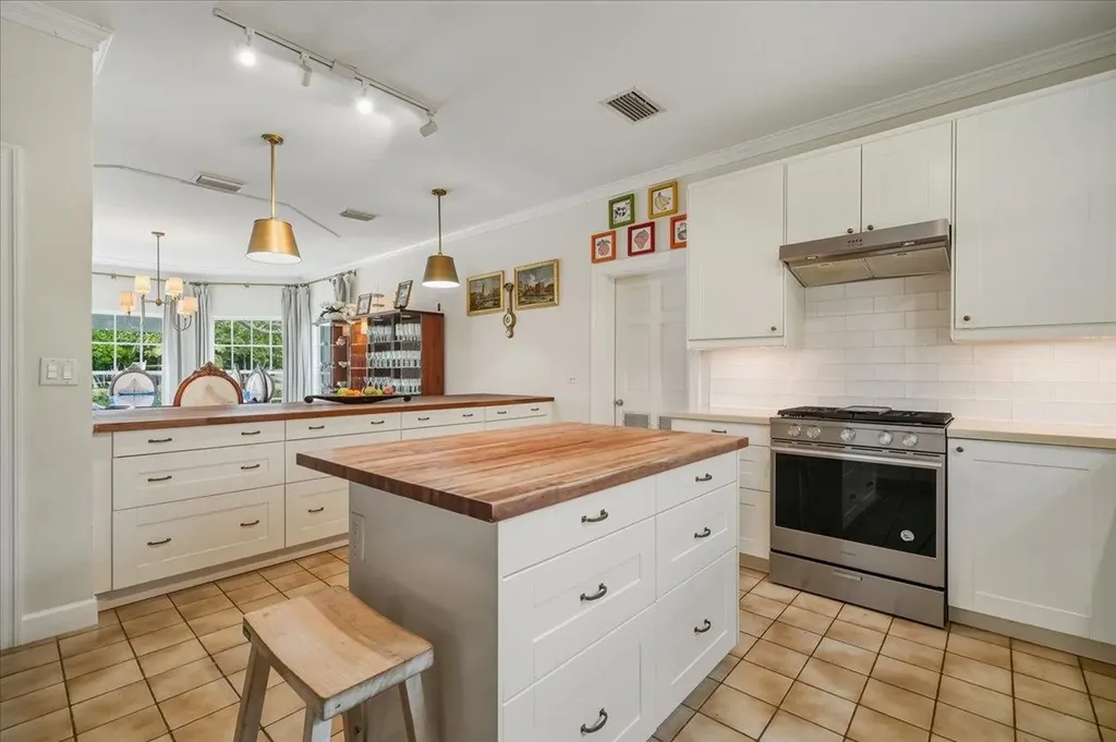 8 Port New Providence New Providence Paradise Island BS