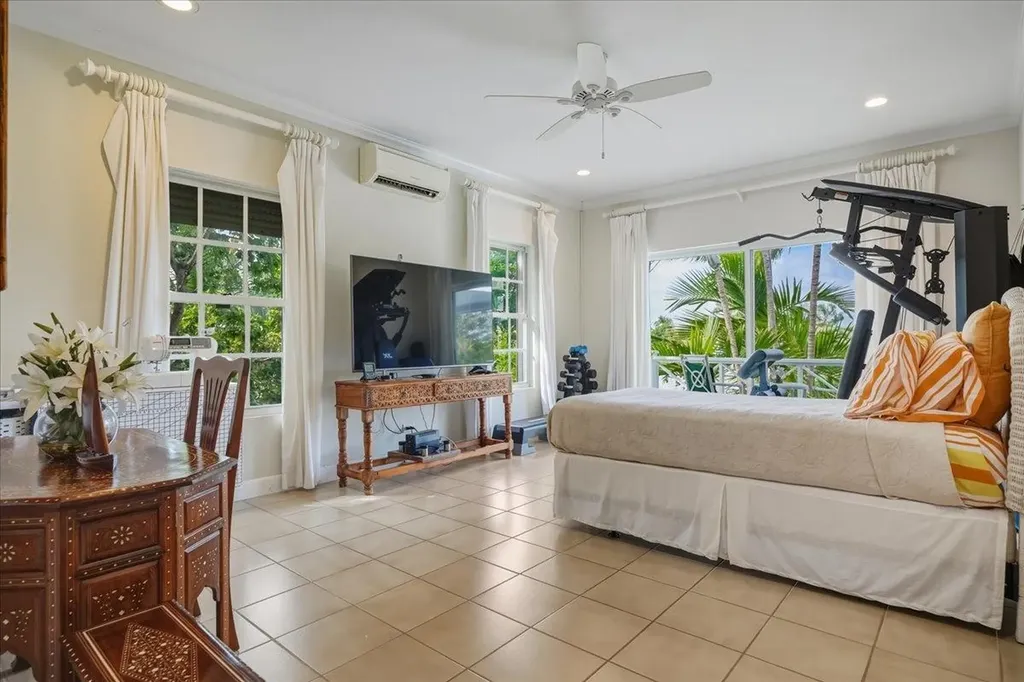 8 Port New Providence New Providence Paradise Island BS