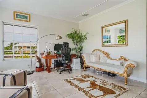 8 Port New Providence New Providence Paradise Island BS