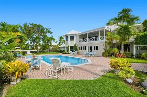 8 Port New Providence New Providence Paradise Island BS