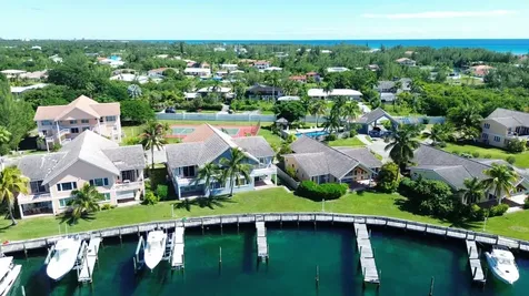Waters Edge, Oceanhill Bl Grand Bahama Freeport BS