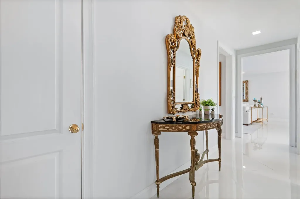 402 Rawson Court New Providence Paradise Island BS