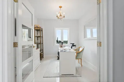 402 Rawson Court New Providence Paradise Island BS