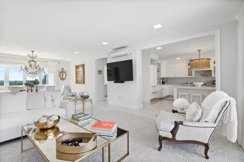 402 Rawson Court New Providence Paradise Island BS