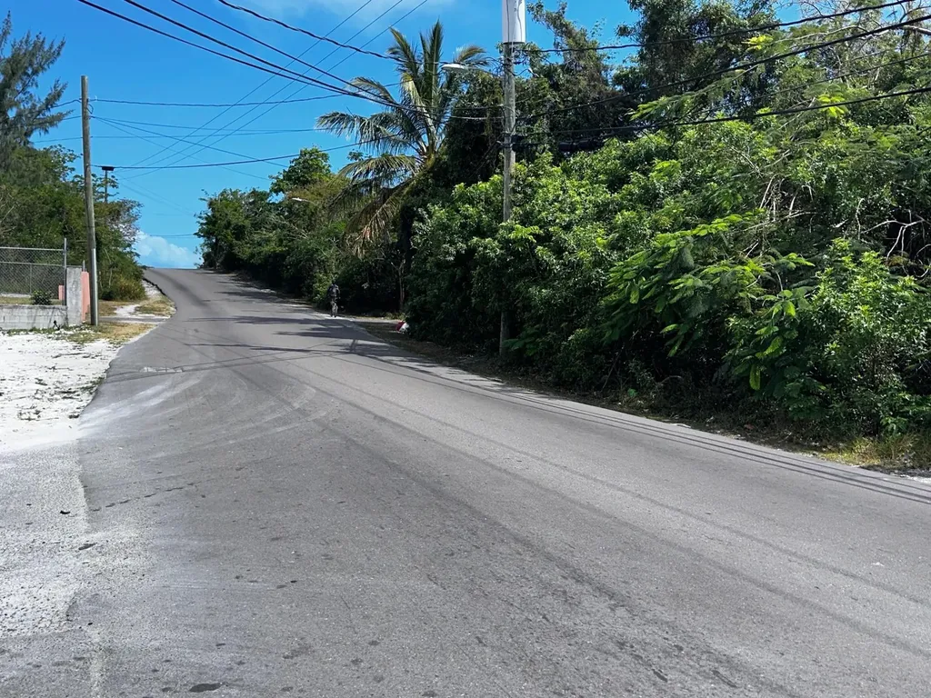 Faith Avenue Commercial Lot #3 New Providence Paradise Island BS