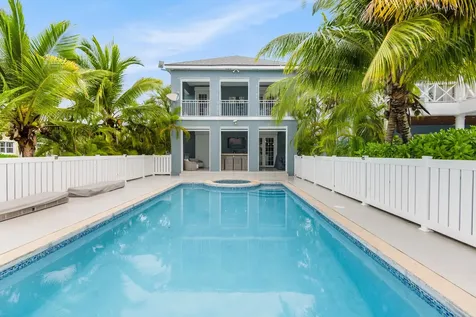 Kingfisher Island 2 New Providence Paradise Island BS